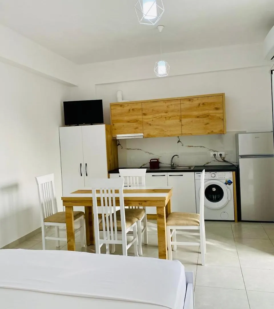 Krisa'S Apartament Sarandë Apartamento